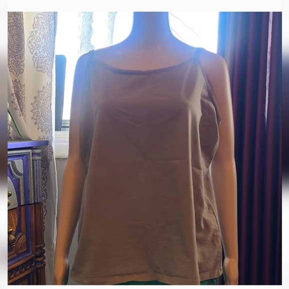 2 shirts for 1. Spaghetti strap, light, green & olive green tank top. - Picture 6 of 8